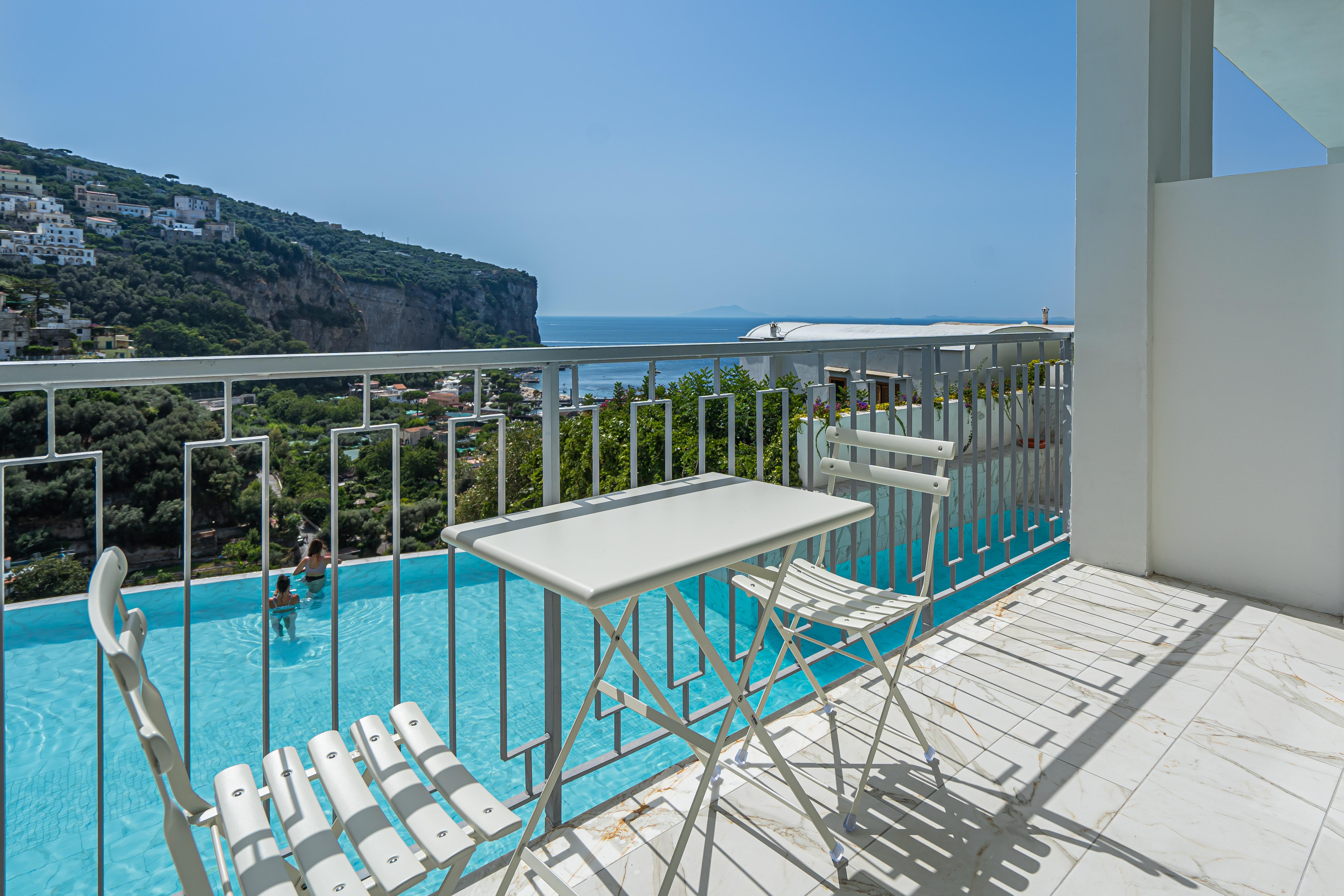 Hotel Mary Vico Equense Bagian luar foto