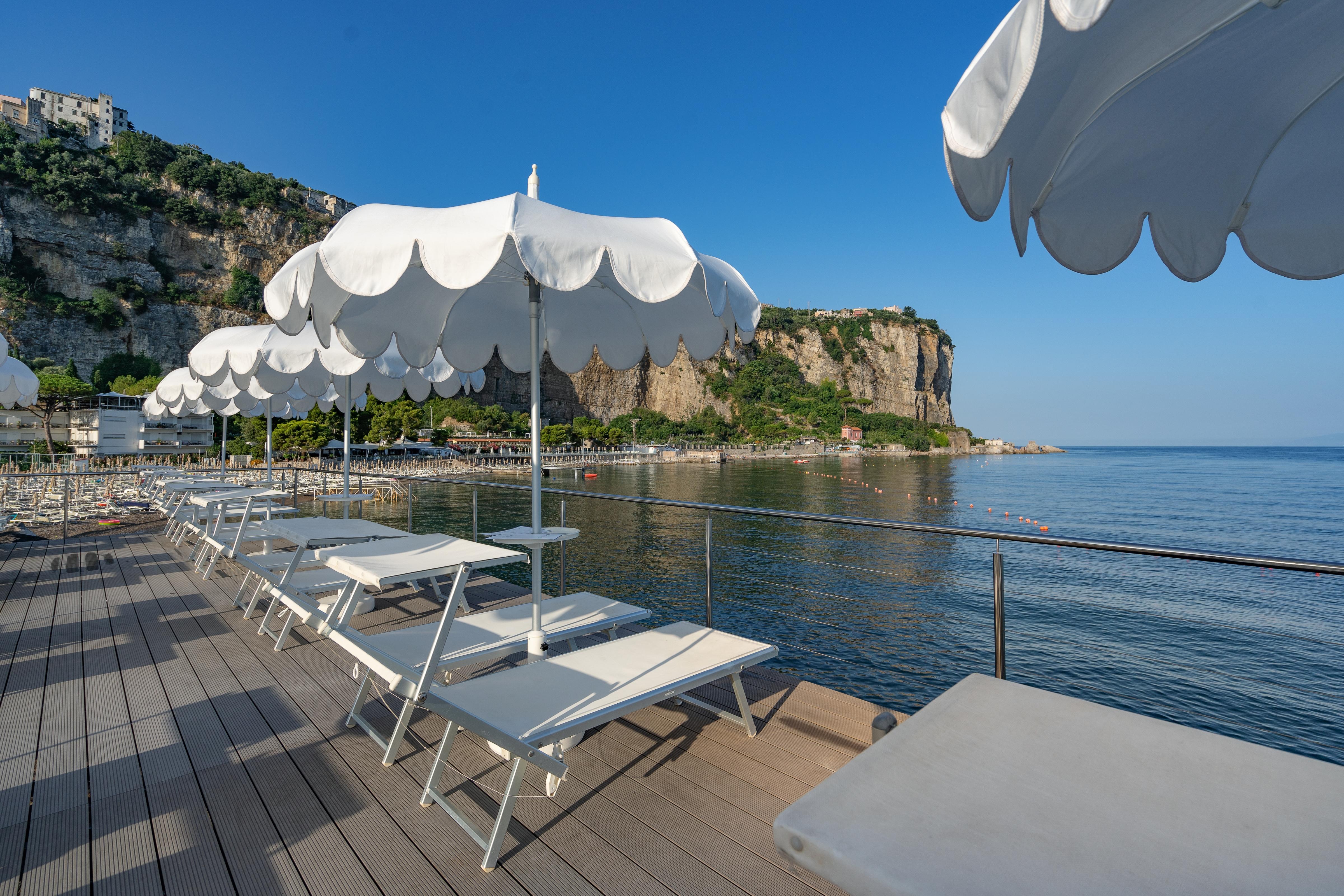Hotel Mary Vico Equense Bagian luar foto