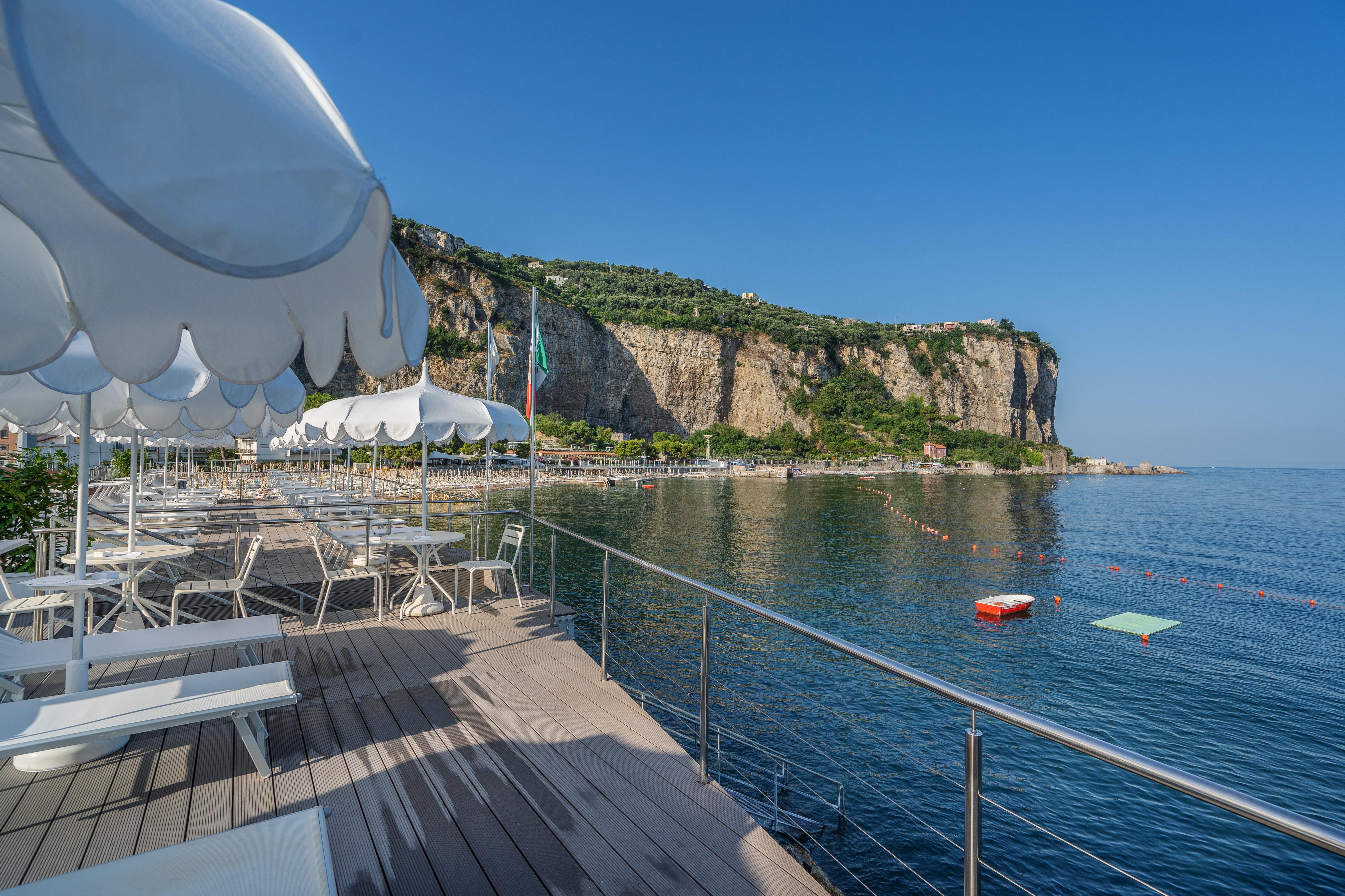 Hotel Mary Vico Equense Bagian luar foto