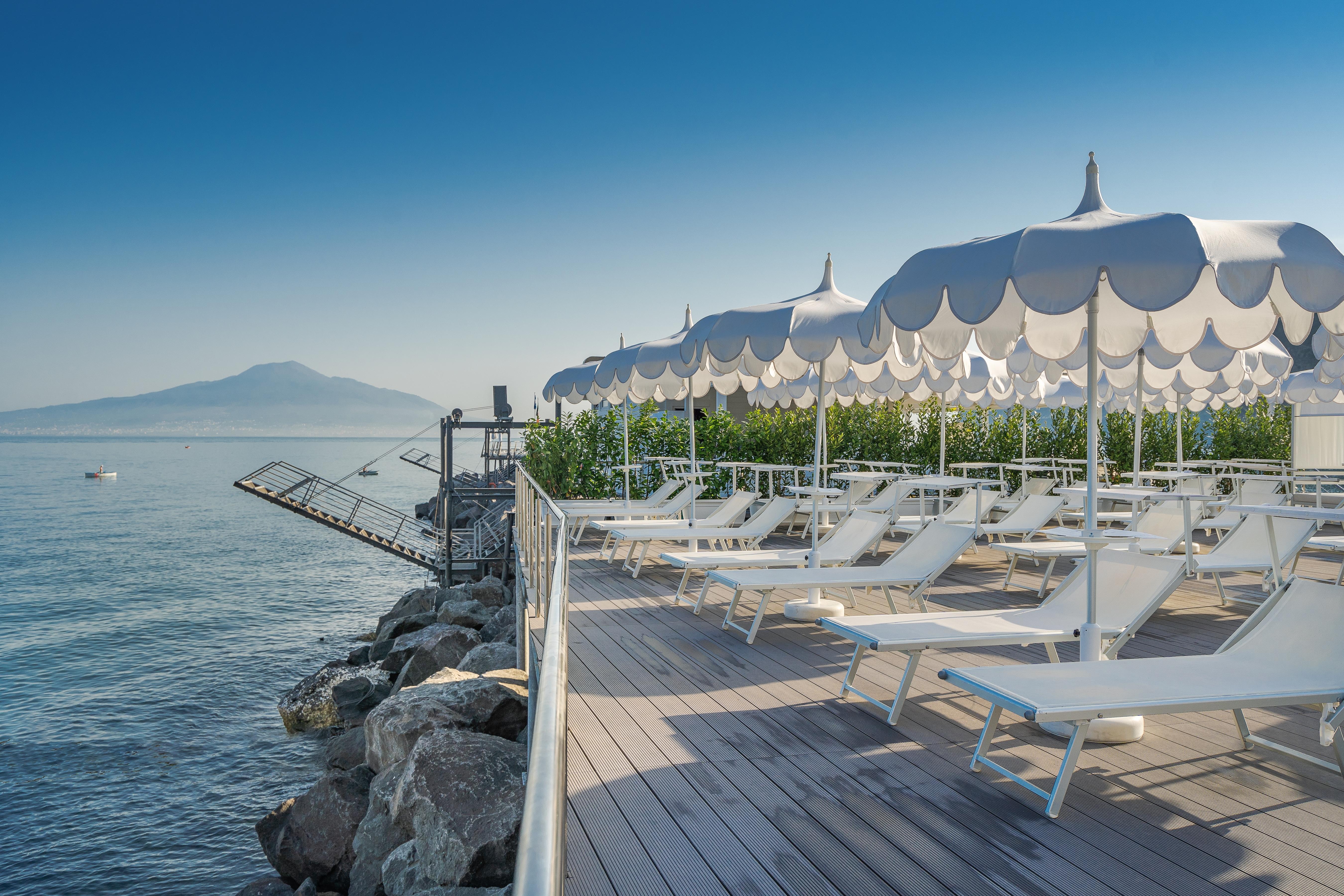 Hotel Mary Vico Equense Bagian luar foto