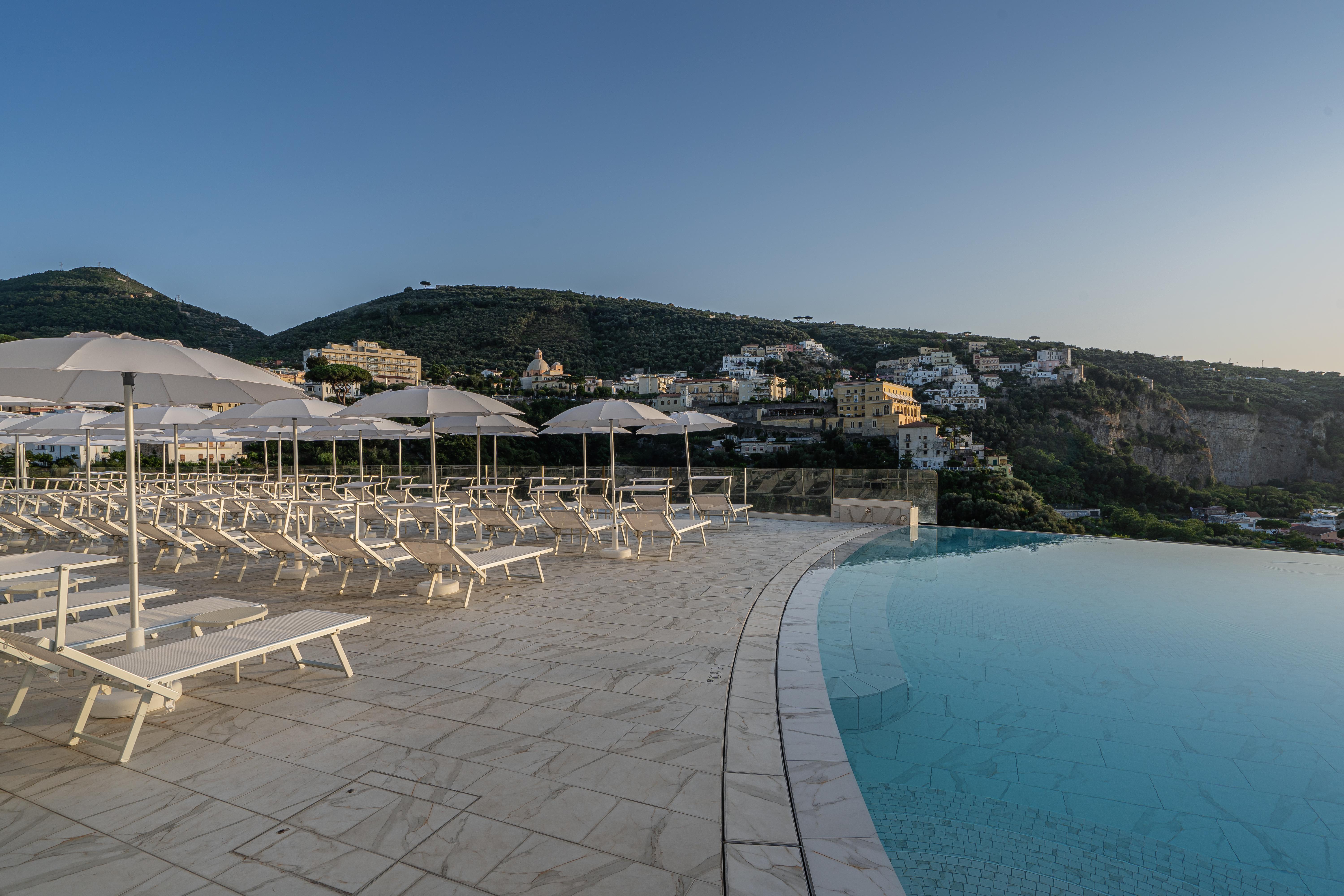 Hotel Mary Vico Equense Bagian luar foto